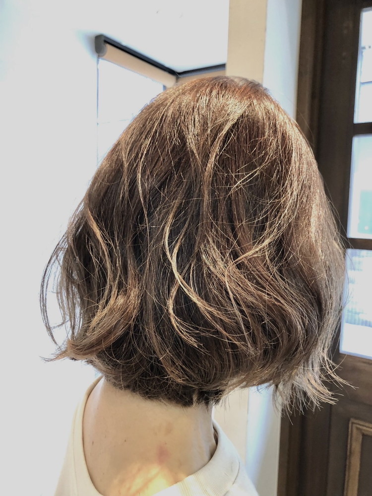 60代髪質改善カラー×ハイライト、シルバー
